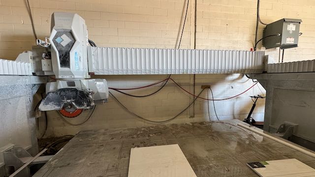 Just In! 2023 Denver Tecnika Elite 5 Axis CNC Bridge Saw