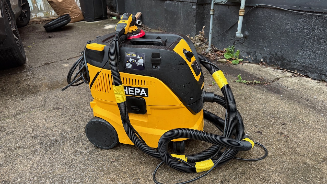 Mirka Deros 6” Palm Sander with Vacuum $825