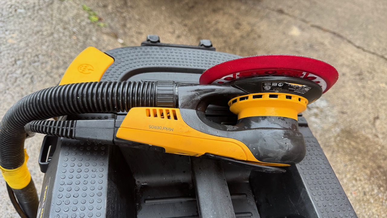 Mirka Deros 6” Palm Sander with Vacuum $825
