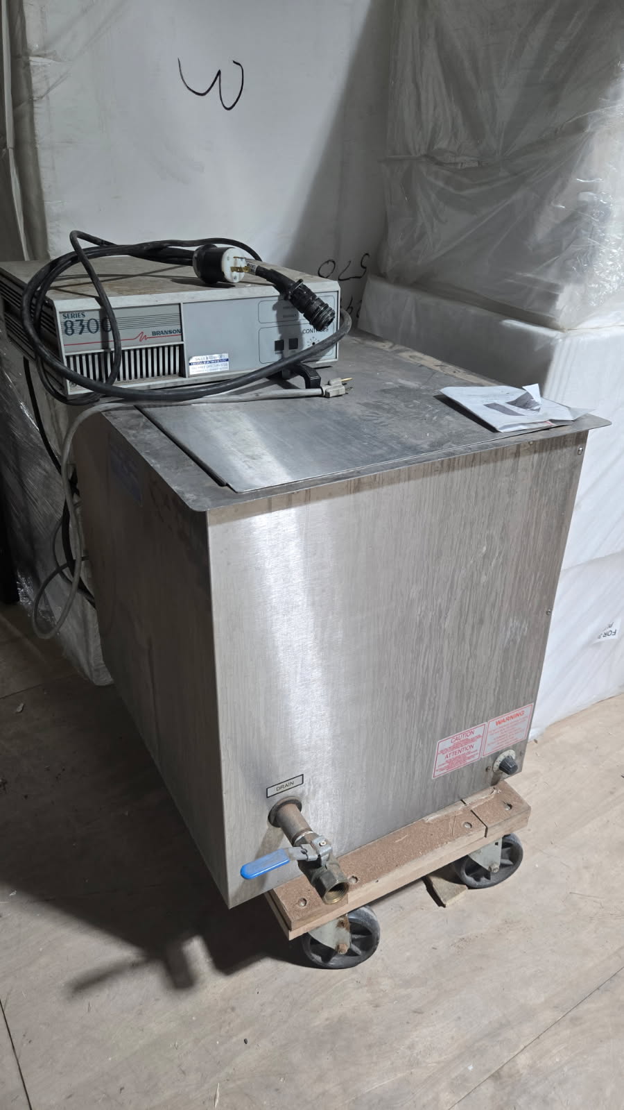 Ultrasonic Cleaning Machine - Branson 8000 $3,500