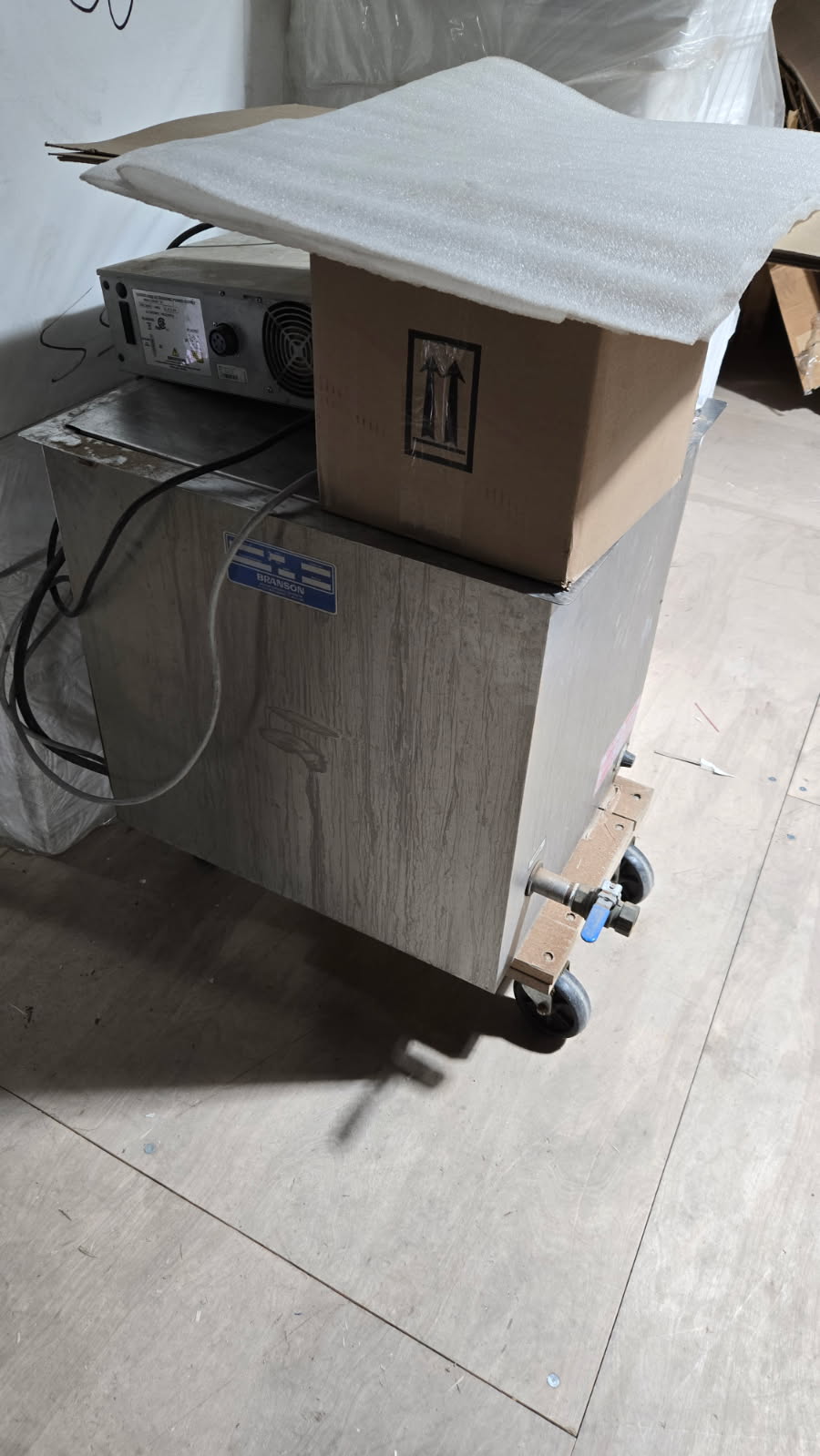 Ultrasonic Cleaning Machine - Branson 8000 $3,500