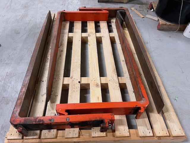 Toyota, 10,000 lb. Lift Truck – Electric